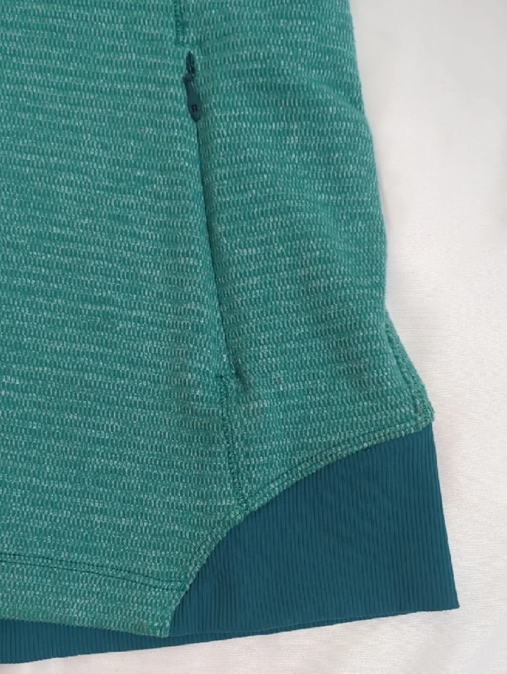 Lululemon Runderful 1/2 Zip, Color Mini Check Pique Hunter Green Size 4